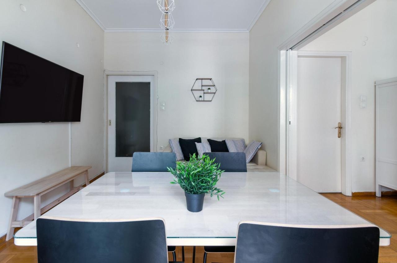 Beautiful 2Bd Apartment Near Historic Center Of เอเธนส์ ภายนอก รูปภาพ